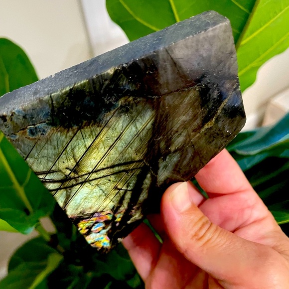 Labradorite polished and raw slab. Rocks crystals minerals - Picture 1 of 6